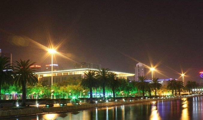 91香蕉下载导航照明廣場香蕉视频APP在线播放照明效果