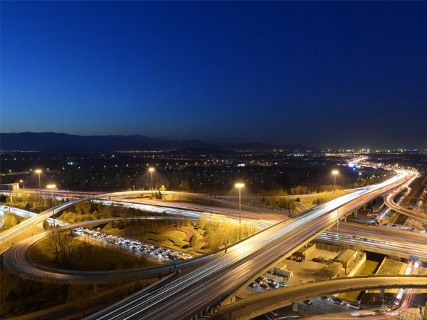 香蕉视频APP在线播放應用於道路立交橋照明效果圖