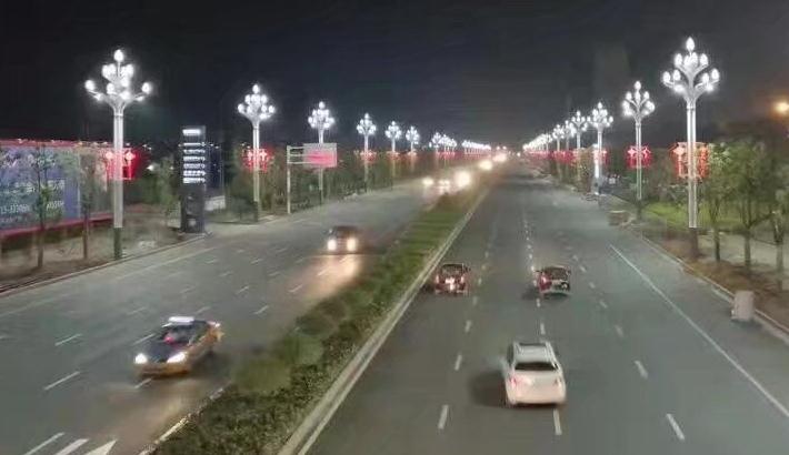 東莞91香蕉下载导航照明玉蘭燈道路照明效果實景圖
