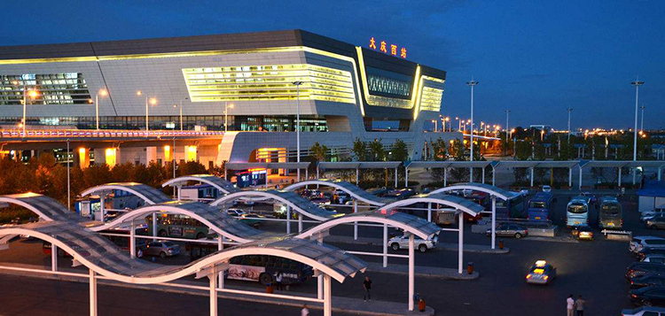 東莞91香蕉下载导航照明高鐵站前廣場香蕉视频APP在线播放應用和照明效果圖片