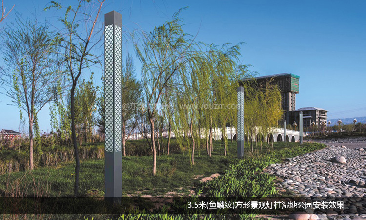 3.5米高(魚鱗紋)方形91香蕉视频污版柱濕地公園安裝效果