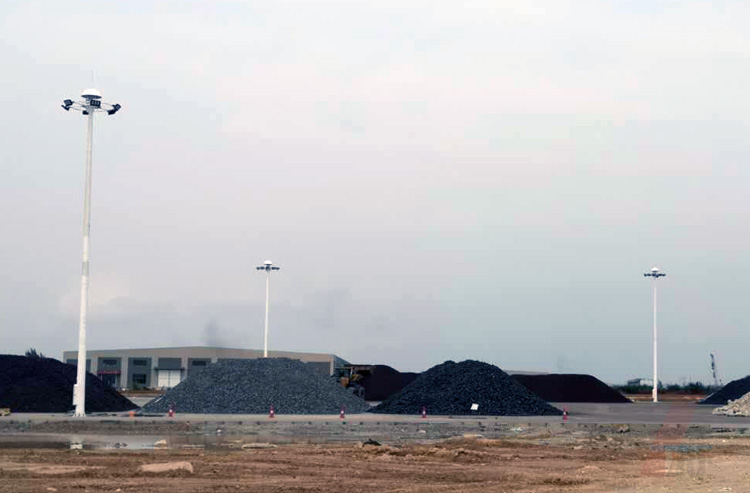 港口堆場廠區18米8火升降式香蕉视频APP在线播放安裝實拍